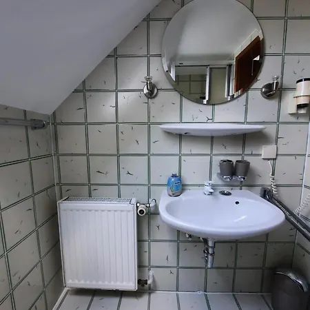 Konukevi Ferienwohnungen Monteurwohnungen Elena Jesse Bad Koenig, Michelstadt 3*