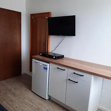 Guest house Monteurwohnung - Handwerkerwohnung Jesse Bad Konig