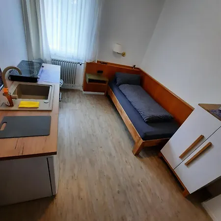 Monteurwohnung - Handwerkerwohnung Jesse Guest house *