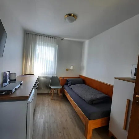 Ferienwohnungen Monteurwohnungen Elena Jesse Bad Koenig, Michelstadt Konukevi Bad König