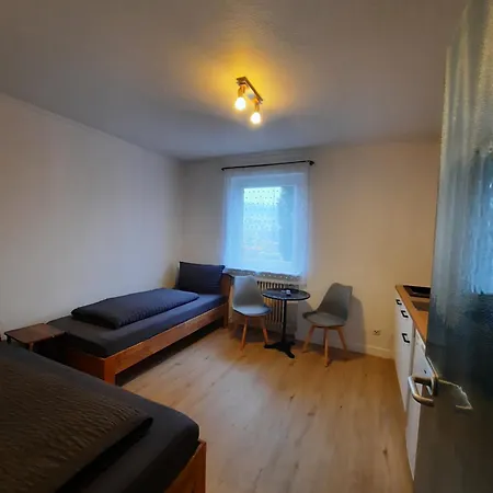 Monteurwohnung - Handwerkerwohnung Jesse Guest house *